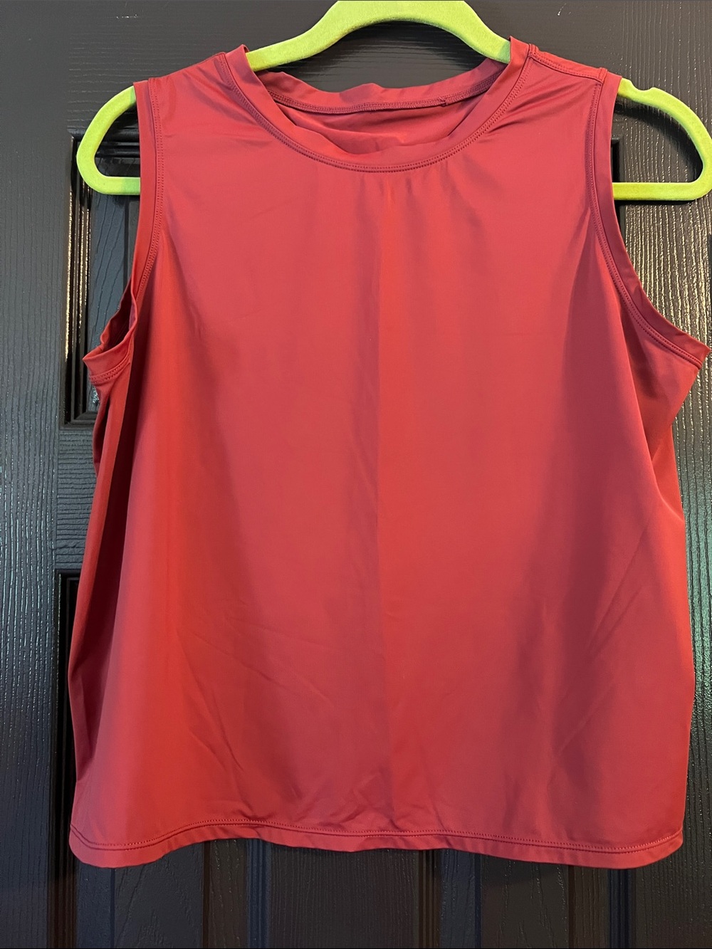 Dragon Fit sleeveless tank top - large